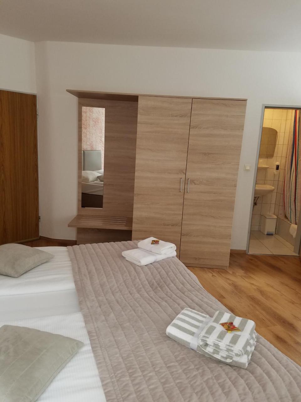 Hotel Monopol 힐덴 외부 사진
